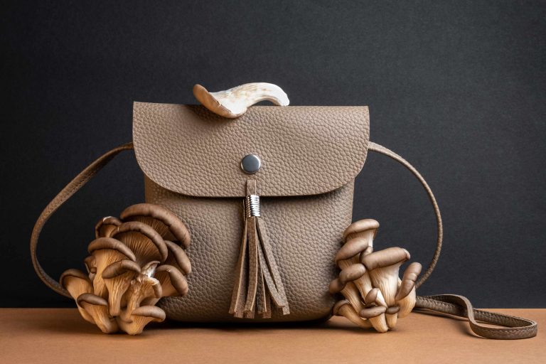Why Include a Front View and Side View in a Beginner Bag Design